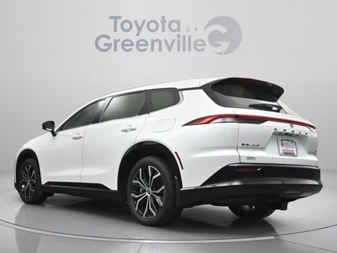 Certified 2025 Toyota Crown Signia image 9