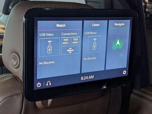 Used 2021 Chevrolet Suburban High Country w/ Premium Package image 25