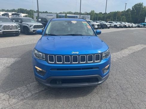 Used 2020 Jeep Compass Latitude FWD image 4