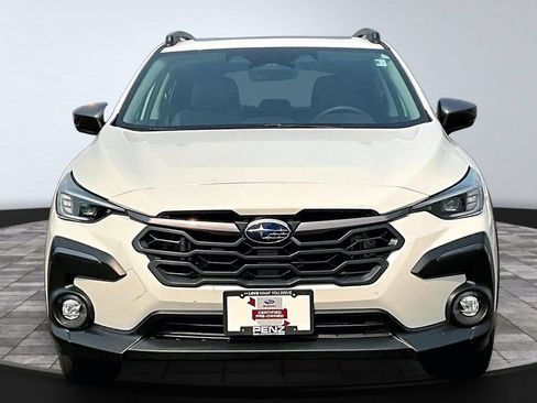 Used 2024 Subaru Crosstrek 2.5i Limited AWD/4WD image 2