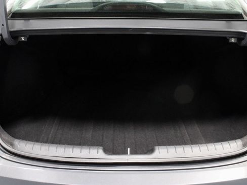 Used 2024 Hyundai Elantra SEL FWD image 14