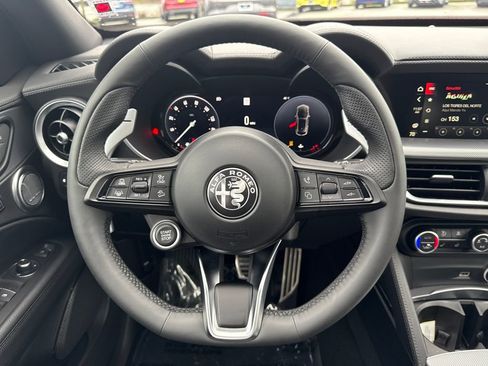 New 2025 Alfa Romeo Stelvio Sprint image 18