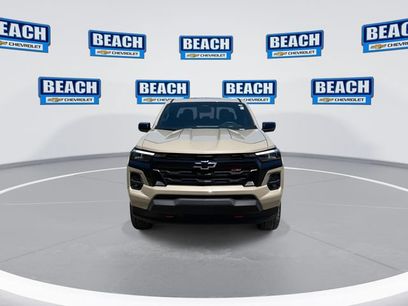 Used 2023 Chevrolet Colorado Z71 w/ Z71 Convenience Package 2