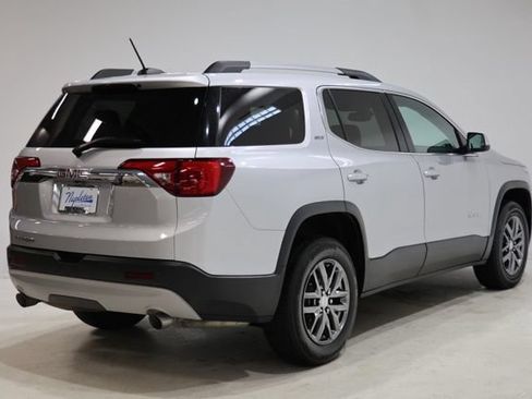 Used 2017 GMC Acadia SLT FWD image 8