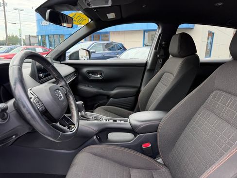 Used 2024 Honda HR-V Sport image 5