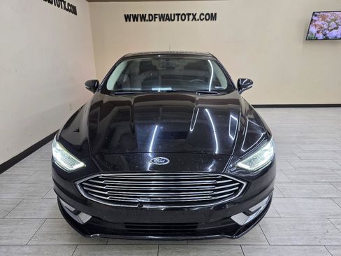 Used 2018 Ford Fusion Titanium FWD image 2