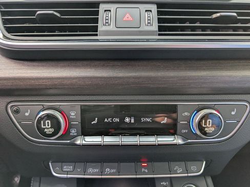 Used 2025 Audi Q5 2.0T Premium Plus AWD/4WD image 16