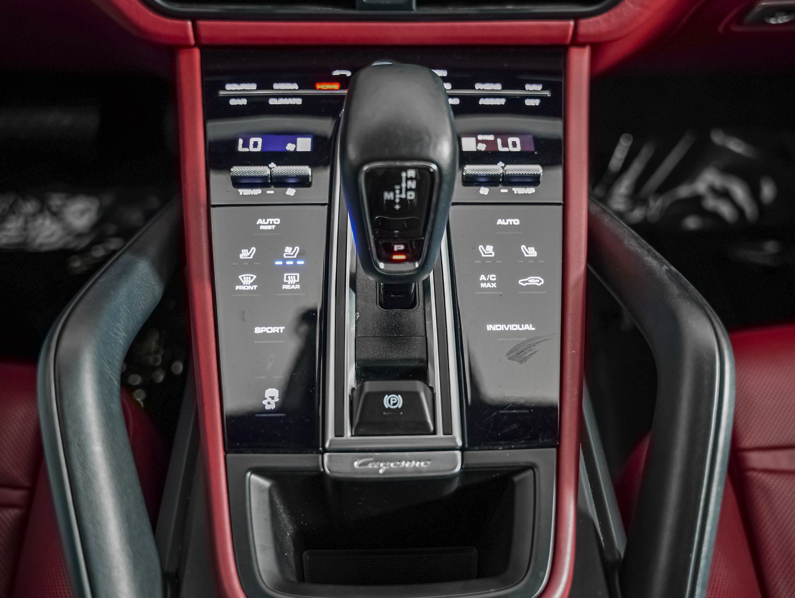 Certified 2023 Porsche Cayenne AWD/4WD image 20