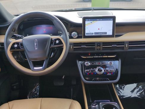 Used 2021 Lincoln Corsair Reserve w/ Equipment Group 201A image 27