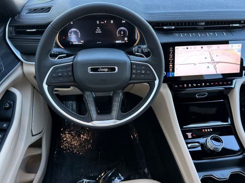 New 2026 Jeep Grand Cherokee L Limited image 14