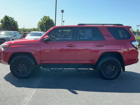 Certified 2024 Toyota 4Runner TRD Off-Road Premium w/ Off Road Premium Plus Package AWD/4WD image 11