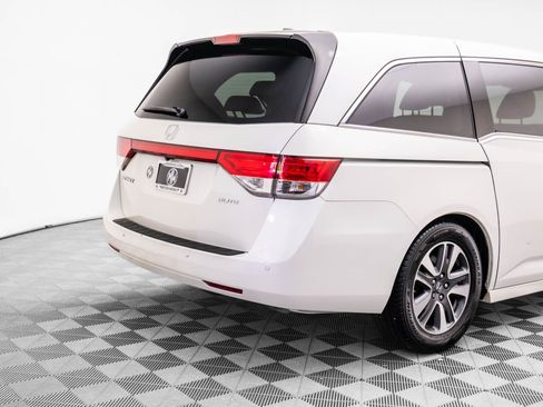 Used 2014 Honda Odyssey Touring Elite image 39
