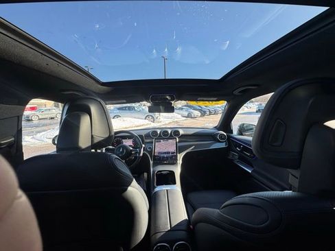 Used 2024 Mercedes-Benz GLC 300 4MATIC image 44