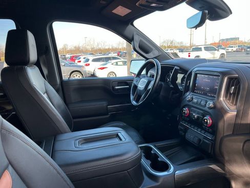 Used 2020 GMC Sierra 1500 AT4 w/ AT4 Premium Package image 9