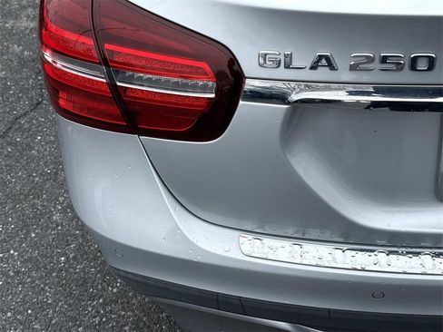 Used 2019 Mercedes-Benz GLA 250 image 26