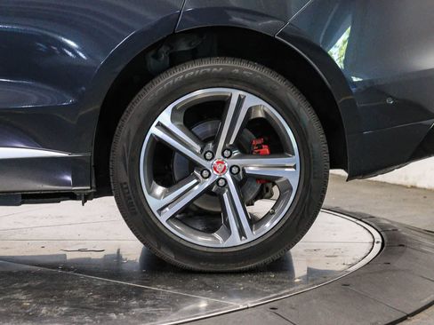 Used 2017 Jaguar F-PACE S AWD/4WD image 10