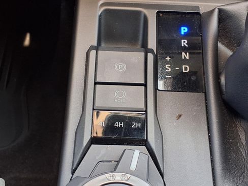 Used 2025 Toyota 4Runner SR5 AWD/4WD image 23