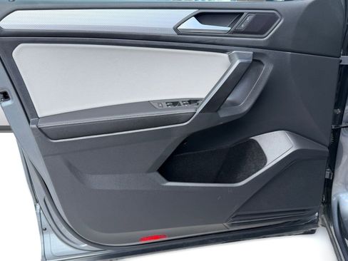 Used 2022 Volkswagen Tiguan S image 12