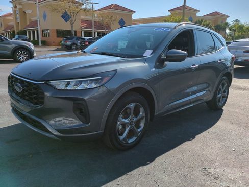 Used 2023 Ford Escape ST-Line Select w/ Tech Pack #2 image 8