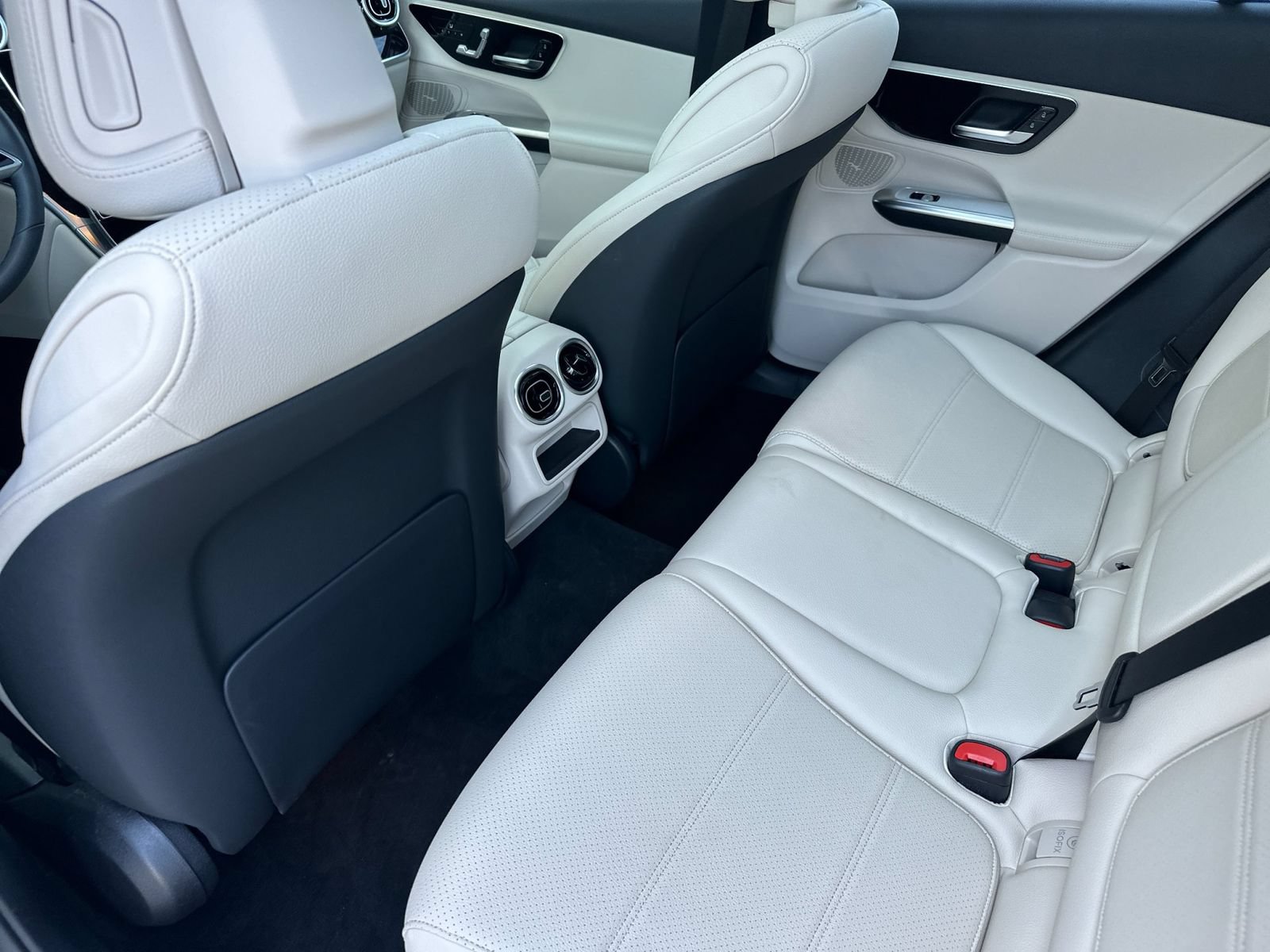 Certified 2026 Mercedes-Benz GLC 300 4MATIC image 13