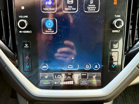Used 2023 Subaru Ascent Limited AWD/4WD image 26