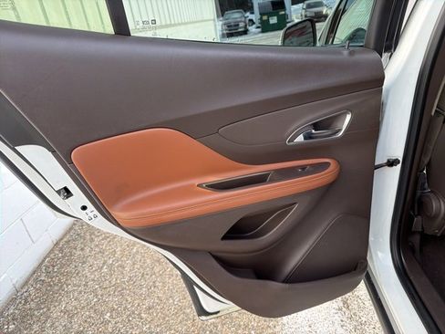 Used 2015 Buick Encore Premium image 29