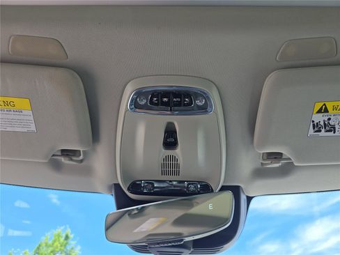 Used 2020 Volvo XC90 T5 Momentum AWD/4WD image 25