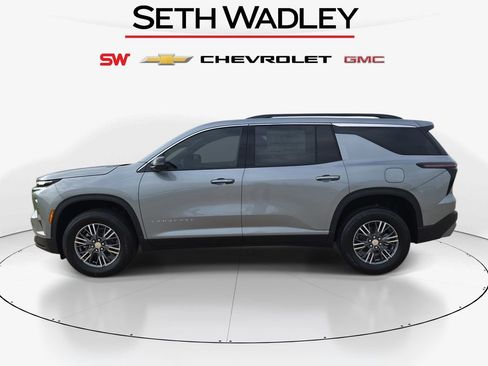 New 2026 Chevrolet Traverse LT FWD image 4