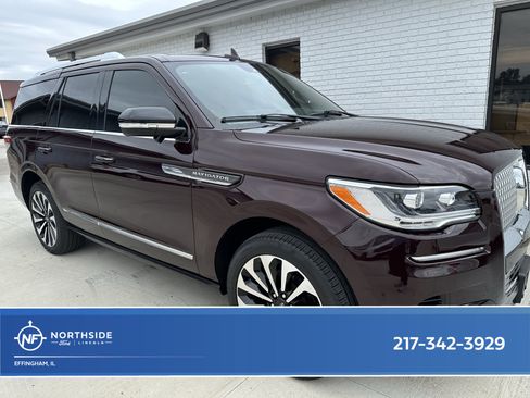 Used 2023 Lincoln Navigator Reserve AWD/4WD image 1