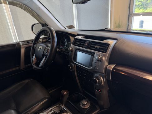 Used 2018 Toyota 4Runner Limited AWD/4WD image 8