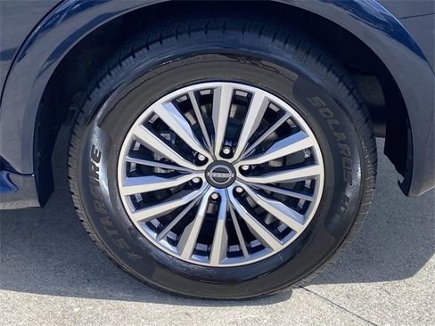 Used 2023 Nissan Armada SL w/ Captain's Chairs Package image 35