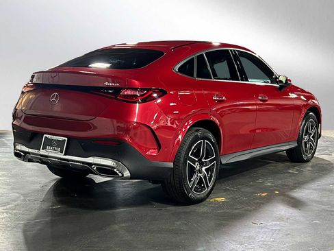 Certified 2025 Mercedes-Benz GLC 300 4MATIC image 4