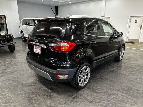 Used 2019 Ford EcoSport Titanium image 5