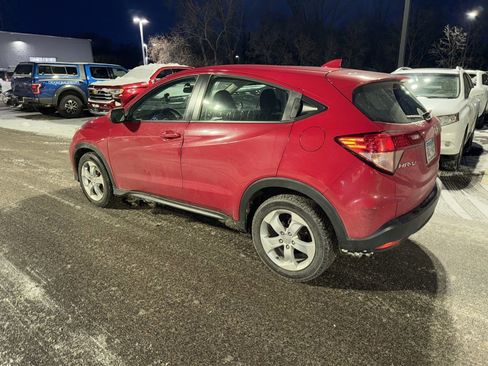 Used 2016 Honda HR-V LX image 5