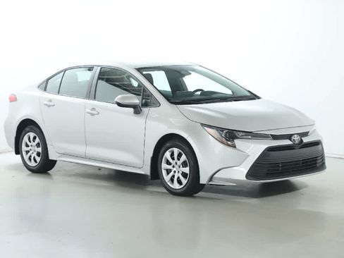 Certified 2024 Toyota Corolla LE FWD image 9