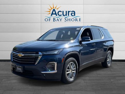 Used 2023 Chevrolet Traverse LT AWD/4WD image 1