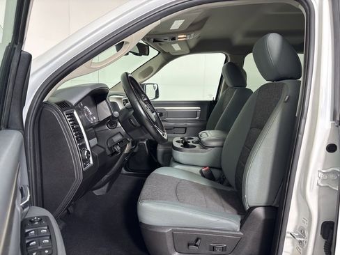 Used 2019 RAM 1500 Big Horn image 14