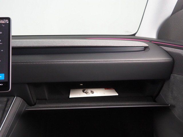 Used 2026 Tesla Model Y Long Range AWD/4WD image 45