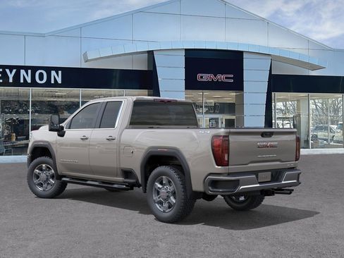 New 2026 GMC Sierra 2500 SLE image 3