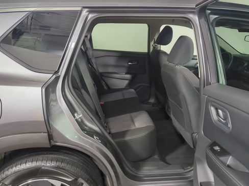 Used 2025 Nissan Rogue SV AWD/4WD image 17