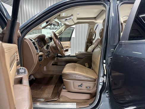 Used 2020 RAM 2500 Limited AWD/4WD image 18