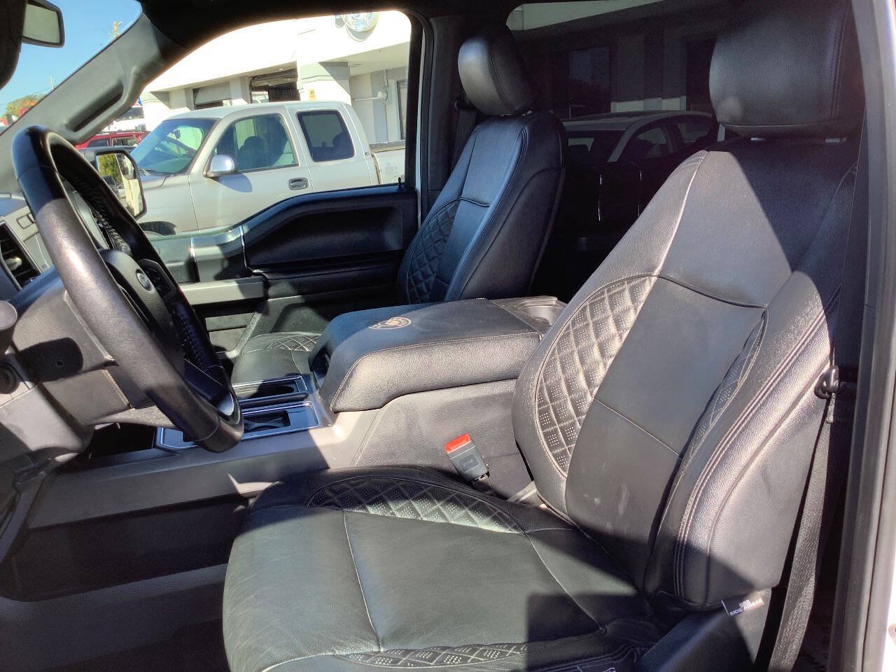 Used 2020 Ford F150 XLT w/ Equipment Group 302A Luxury AWD/4WD image 38