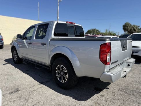 Used 2014 Nissan Frontier Desert Runner image 4
