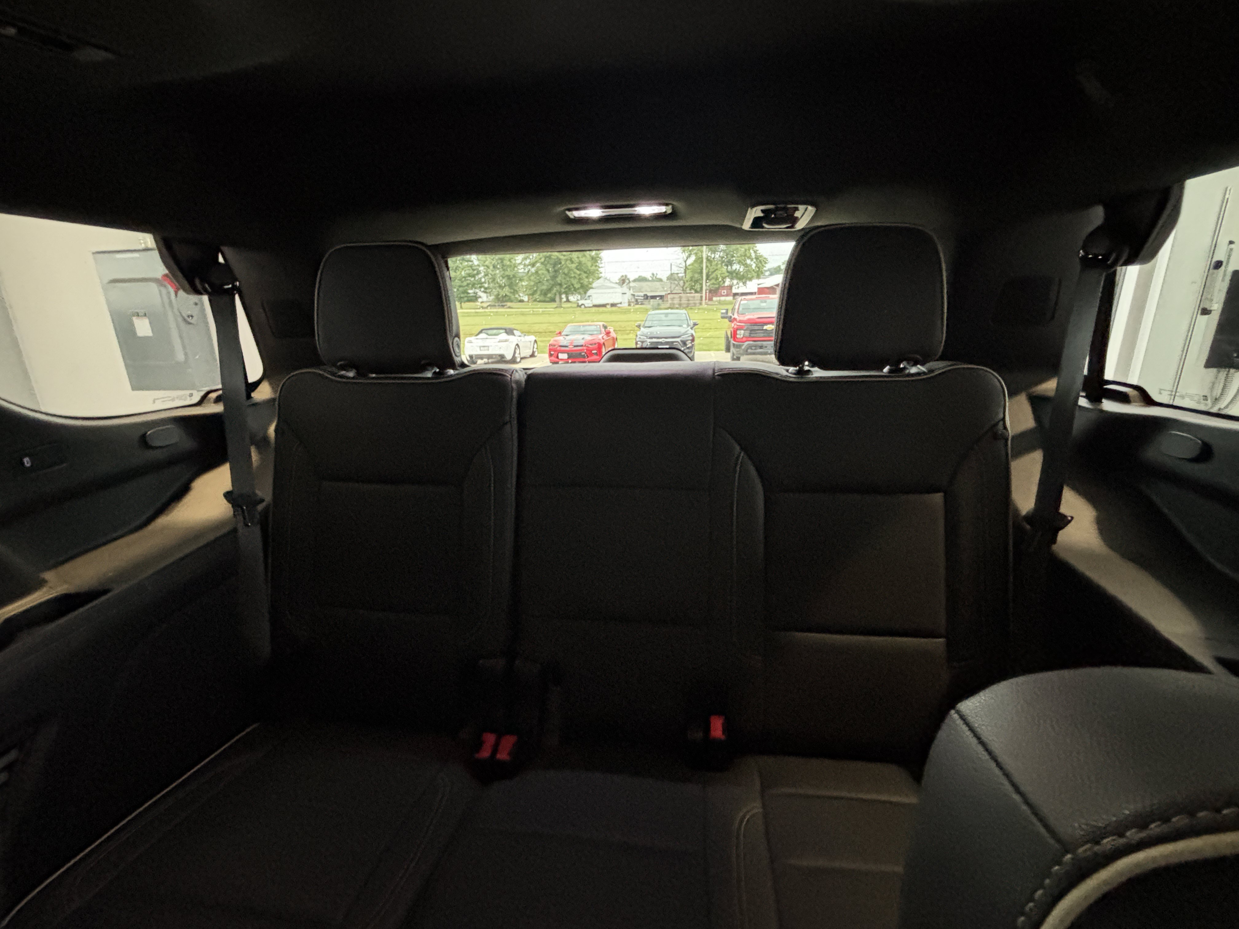 Used 2022 GMC Yukon SLT w/ SLT Premium Package AWD/4WD image 19