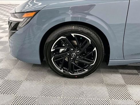 New 2026 Nissan Sentra SR w/ SR Premium Package FWD image 12