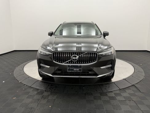Certified 2023 Volvo XC60 B5 Ultimate AWD/4WD image 2