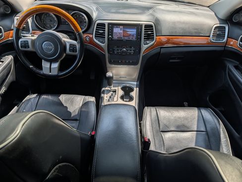 Used 2012 Jeep Grand Cherokee Overland AWD/4WD image 10