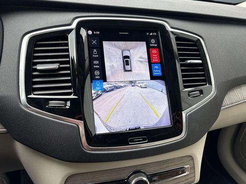 Certified 2024 Volvo XC90 B6 Plus w/ Protection Package Premier image 24