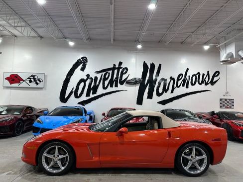 Used 2012 Chevrolet Corvette Convertible w/ 3LT Preferred Equipment Group RWD image 2