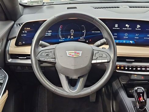 Certified 2025 Cadillac XT4 Premium Luxury image 12